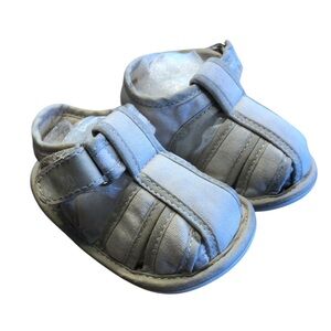 Chicco Size 18 months Boy Cream Baby Walker Sandals
